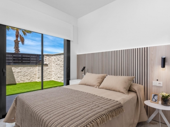 Promoción de villas obra nueva en Golf La Finca Algorfa