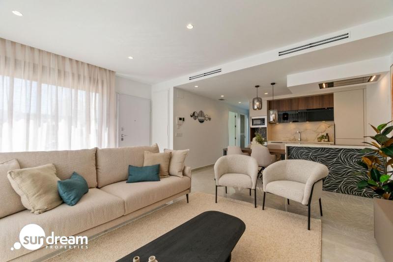 Villa adosada obra nueva en venta con piscina Benijófar