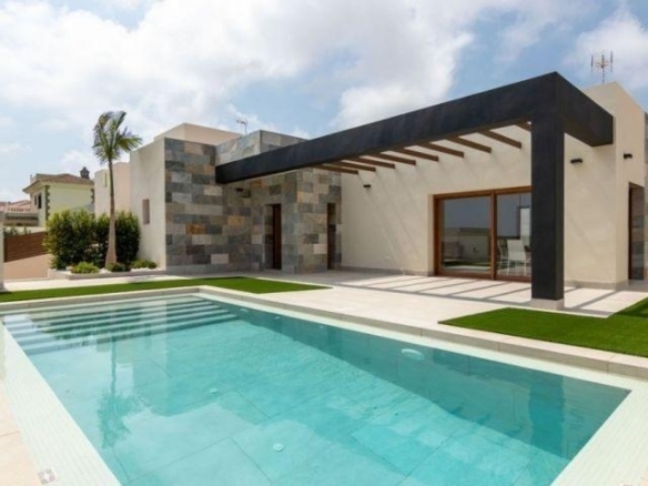 Villa espectacular en Los Altos, Torrevieja.
