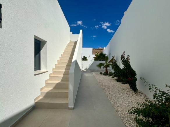 VILLA DE UNA PLANTA, TOTALMENTE PERSONALIZABLE EN CIUDAD QUESADA