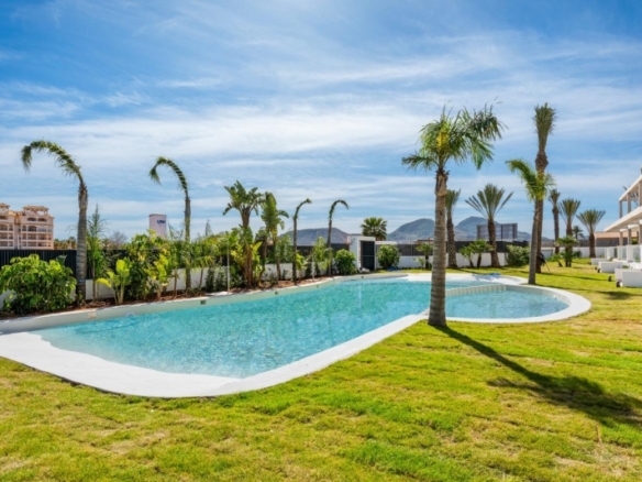 Apartamento en planta baja de 3 dormitorios en Mar de Cristal