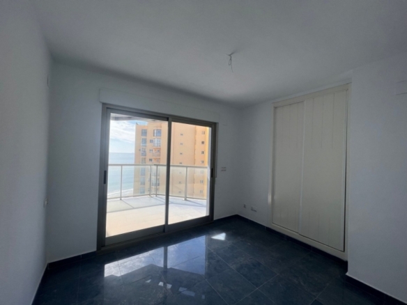 PRECIOSOS ATICOS DUPLEX CON VISTAS AL MAR EN CALPE