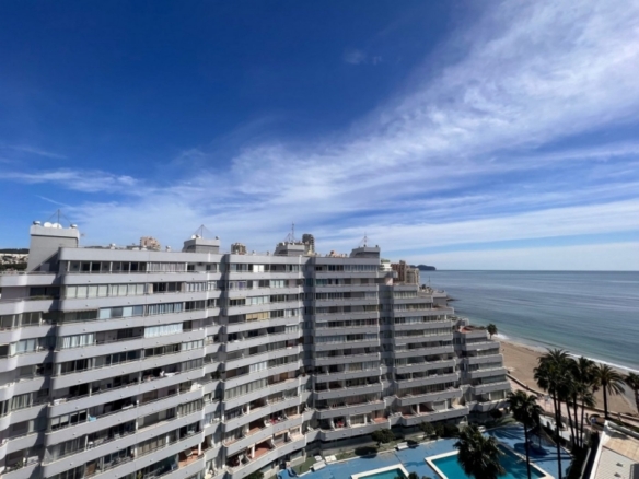 PRECIOSOS ATICOS DUPLEX CON VISTAS AL MAR EN CALPE