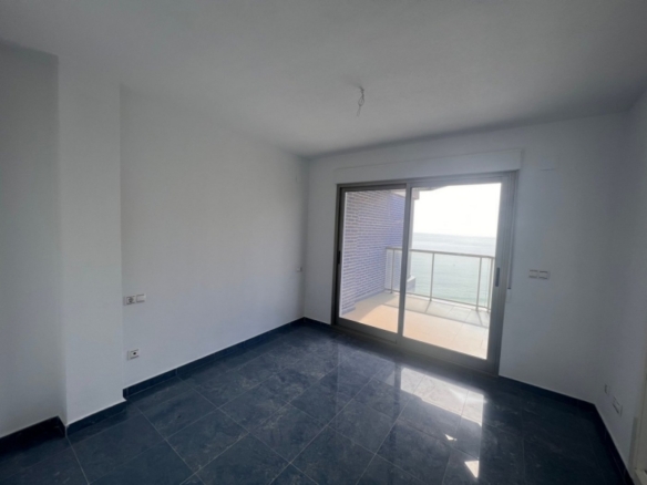PRECIOSOS ATICOS DUPLEX CON VISTAS AL MAR EN CALPE