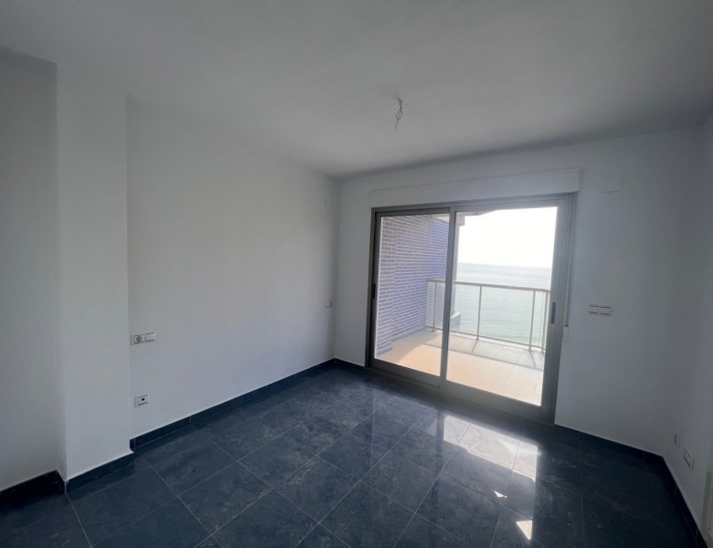 PRECIOSOS ATICOS DUPLEX CON VISTAS AL MAR EN CALPE