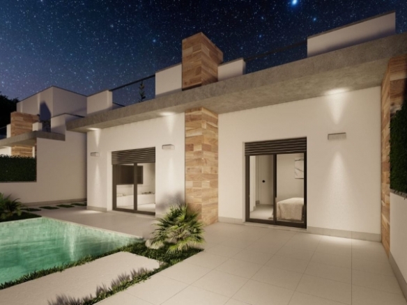 VILLAS PAREADAS DE OBRA NUEVA EN ROLDAN