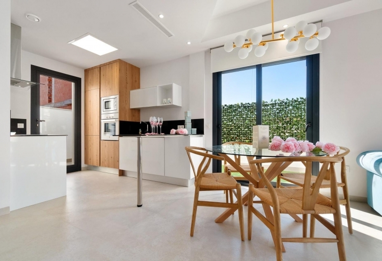 VILLA DE UNA PLANTA DE NUEVA CONSTRUCCIÓN EN LOS MONTESINOS