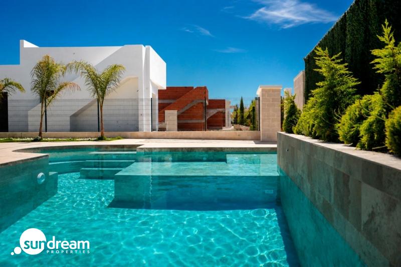 VILLA DE UNA PLANTA DE NUEVA CONSTRUCCIÓN EN LOS MONTESINOS