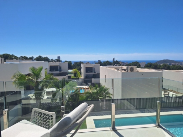 MAGNIFICA VILLA MODERNA DE NUEVA CONSTRUCCIÓN EN FINESTRAT.