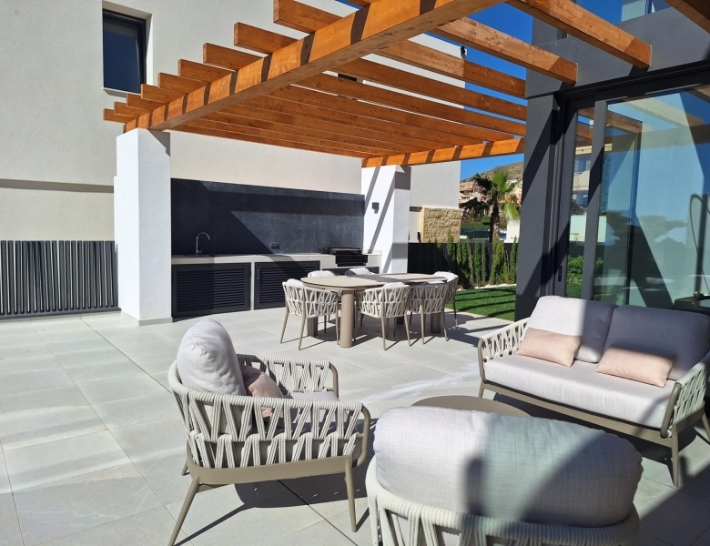 MAGNIFICA VILLA MODERNA DE NUEVA CONSTRUCCIÓN EN FINESTRAT.