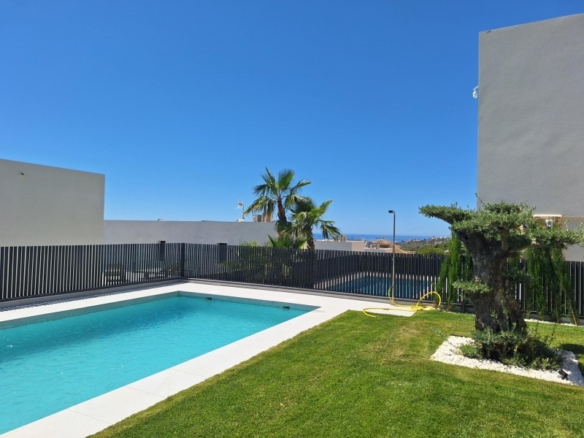 MAGNIFICA VILLA MODERNA DE NUEVA CONSTRUCCIÓN EN FINESTRAT.