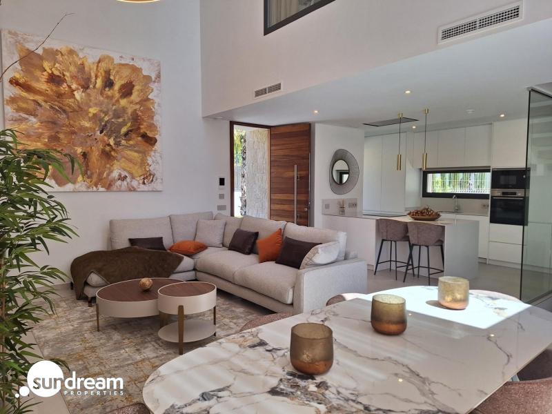 MAGNIFICA VILLA MODERNA DE NUEVA CONSTRUCCIÓN EN FINESTRAT.