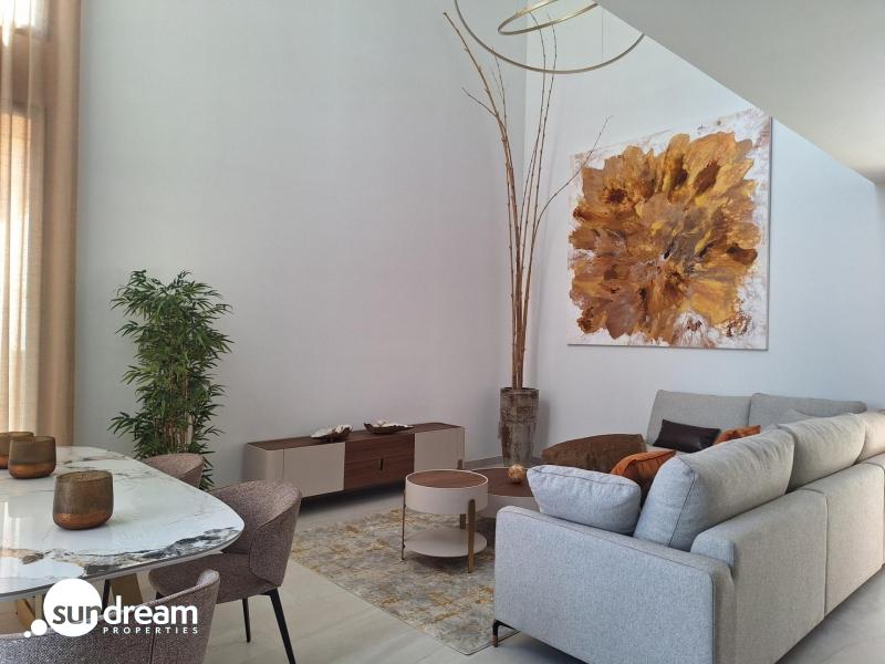 MAGNIFICA VILLA MODERNA DE NUEVA CONSTRUCCIÓN EN FINESTRAT.