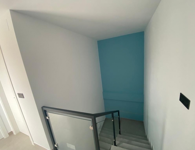 FANTÁSTICA VILLA DE 3 DORM. DE NUEVA CONSTRUCCIÓN EN LOS ALCAZARES
