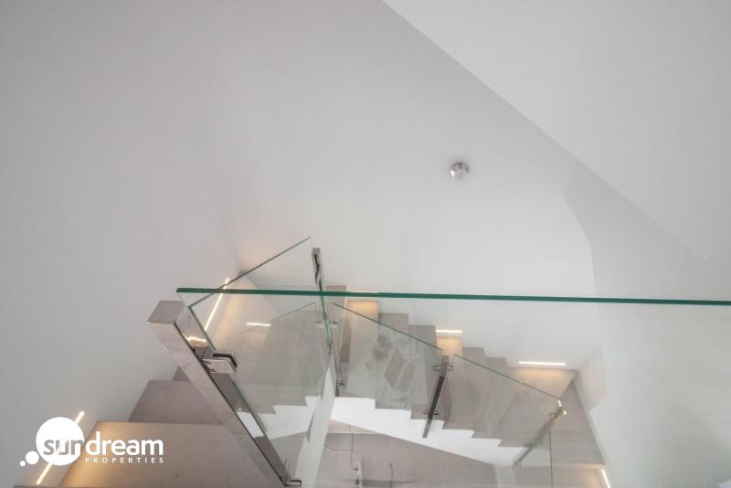 VILLA MODERNA 3 DORM.DE NUEVA CONSTRUCCIÓN EN VILLAMARTIN
