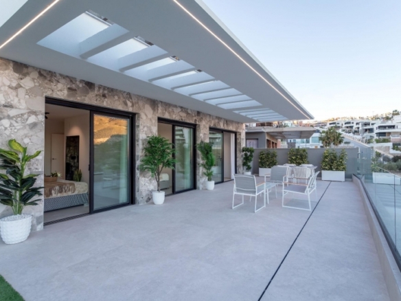NUEVO COMPLEJO RESIDENCIAL DE APARTAMENTOS DE 2 DORMITORIOS CON VISTAS AL MAR EN FINESTRAT