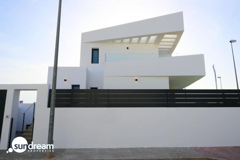 g_39888-5-31 PAREADOS DE NUEVA CONSTRUCCIÓN CON 3 DORMITORIOS EN DOLORES