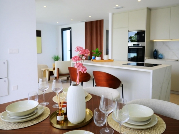 PAREADOS DE NUEVA CONSTRUCCIÓN CON 3 DORMITORIOS EN DOLORES
