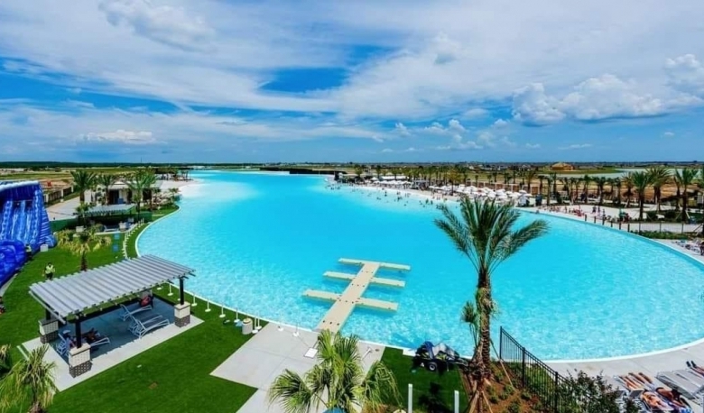 VILLA DE NUEVA CONSTRUCCIÓN CON 3 DORM.EN COMPLEJO PRIVADO EN LA REGIÓN DE MURCIA