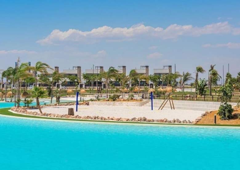 VILLA DE NUEVA CONSTRUCCIÓN CON 3 DORM.EN COMPLEJO PRIVADO EN LA REGIÓN DE MURCIA