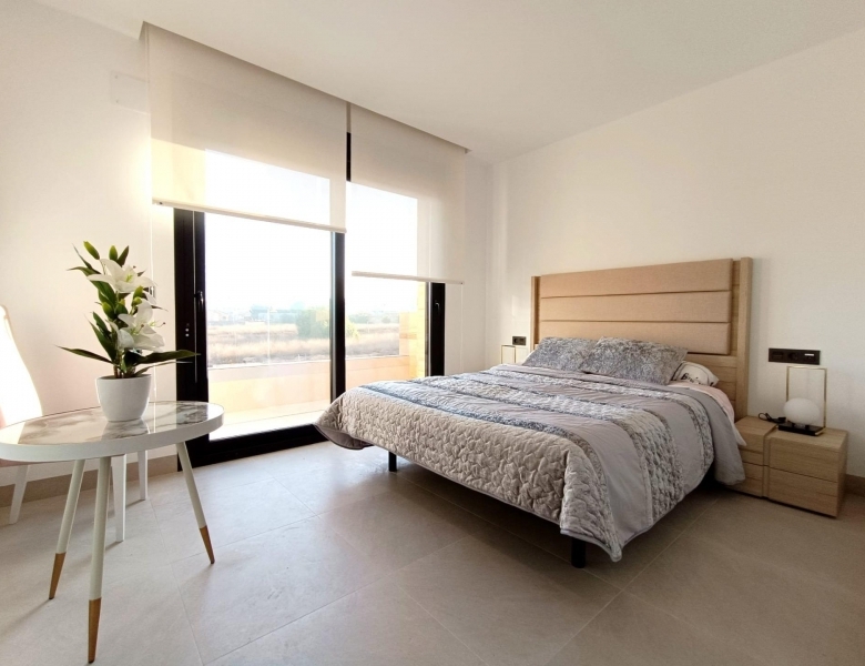 Chalet adosado con piscina privada a la venta  en Benijófar(Alicante)