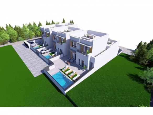 Chalet adosado con piscina privada a la venta  en Benijófar(Alicante)