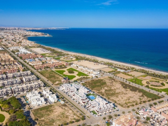 Apartamento de planta baja a la venta a 200 Metros de la Playa de Las Higuericas