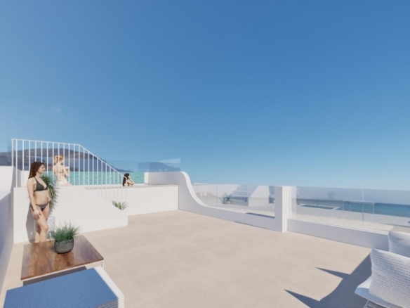 Bungalow de planta alta a la venta con solarium a 150m. de la Playa De Las Higuericas En Torre De La