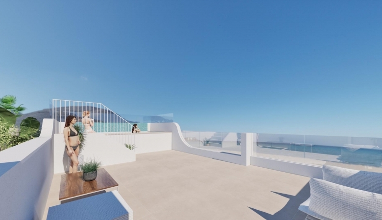 Bungalow de planta alta a la venta con solarium a 150m. de la Playa De Las Higuericas En Torre De La