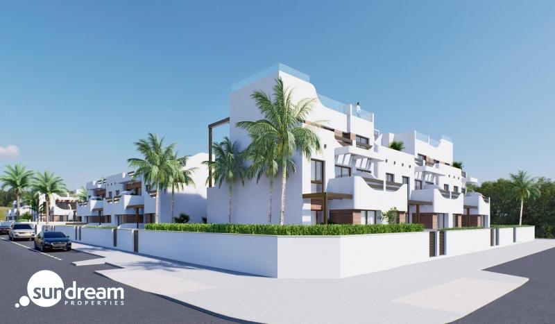 Bungalow de planta alta a la venta con solarium a 150m. de la Playa De Las Higuericas En Torre De La