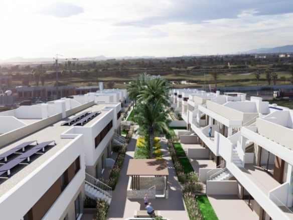 Villa obra nueva con piscina y garaje en Los Alcázares