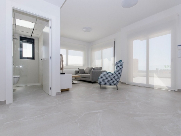 Bungalow obra nueva en venta San Miguel de Salinas