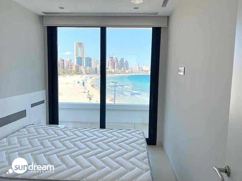 Ático en venta obra nueva con piscina playa Benidorm