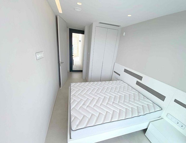 Ático en venta obra nueva con piscina playa Benidorm