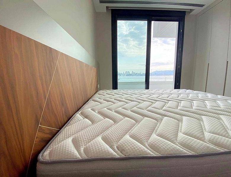 Ático en venta obra nueva con piscina playa Benidorm
