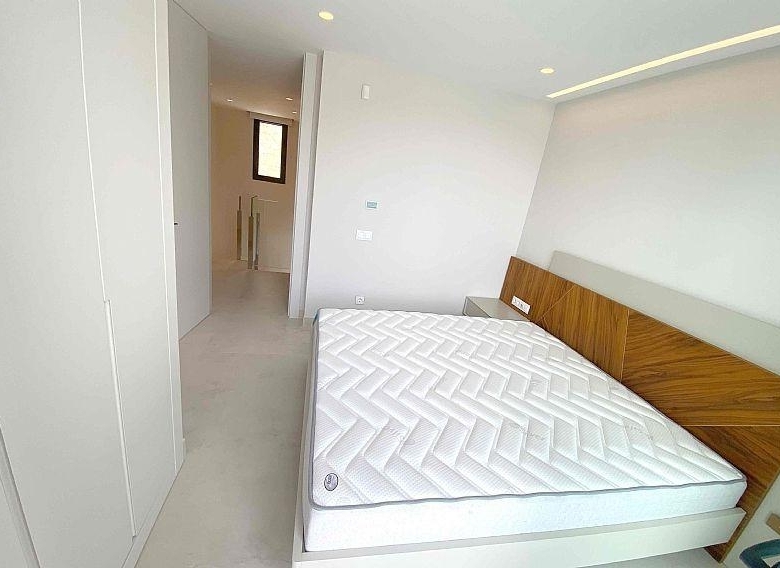 Ático en venta obra nueva con piscina playa Benidorm