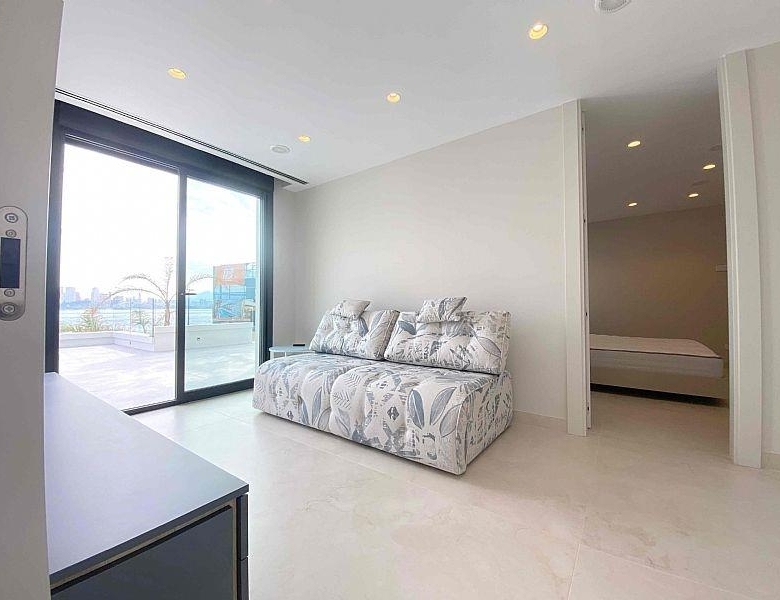 Ático en venta obra nueva con piscina playa Benidorm