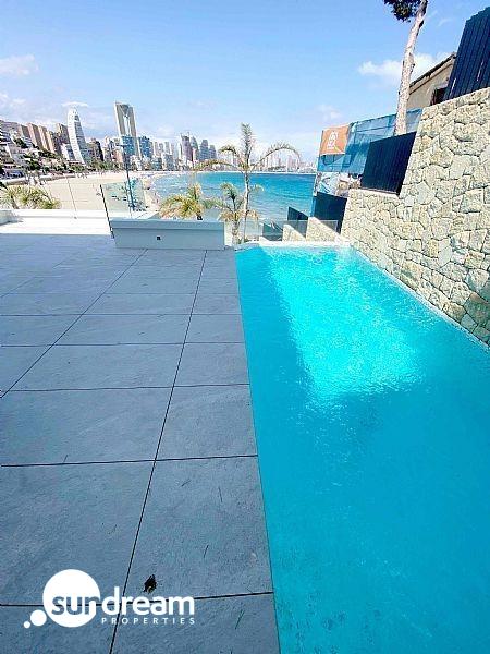 Ático en venta obra nueva con piscina playa Benidorm