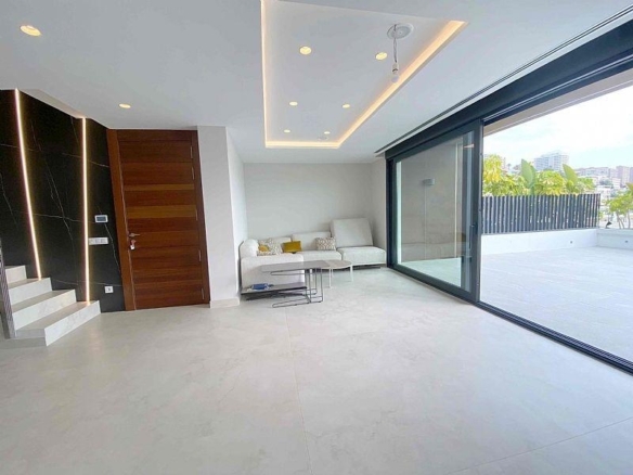 Ático en venta obra nueva con piscina playa Benidorm