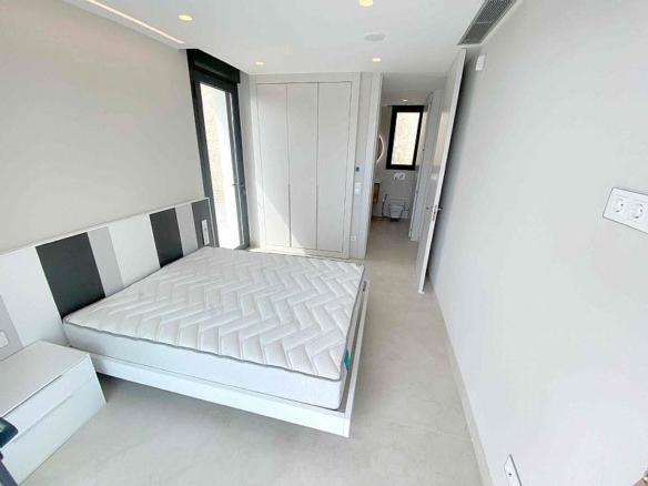 Ático en venta obra nueva con piscina playa Benidorm