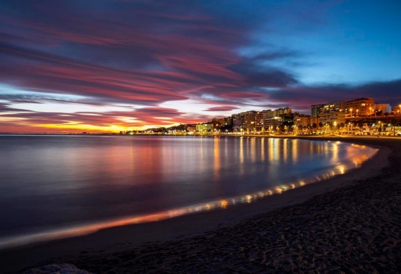 Apartamento en venta con garaje y piscina Villajoyosa