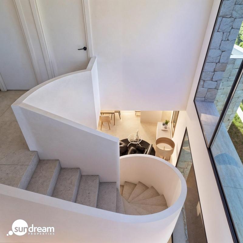 Villa de lujo de 4 dormitorios y piscina privada con vistas al mar en Moraira