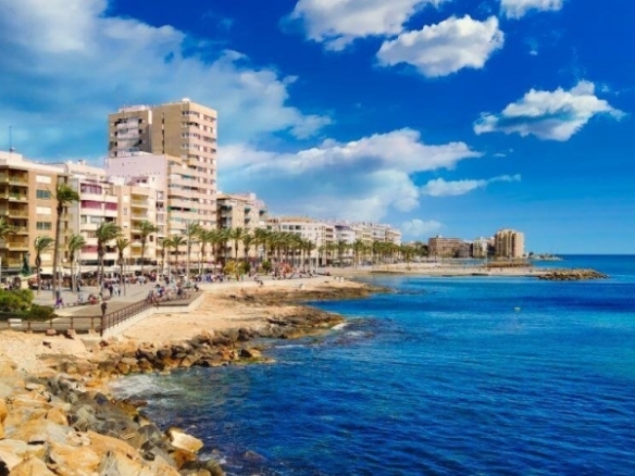 Bungalow en venta con garaje Los Balcones Torrevieja