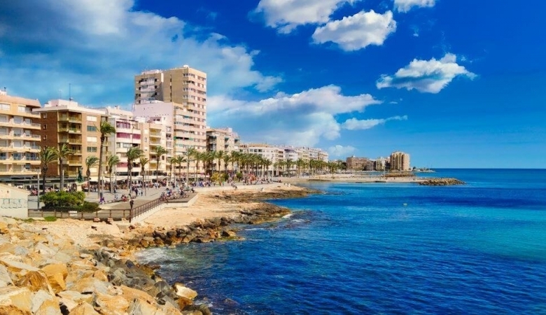 Bungalow en venta con garaje Los Balcones Torrevieja