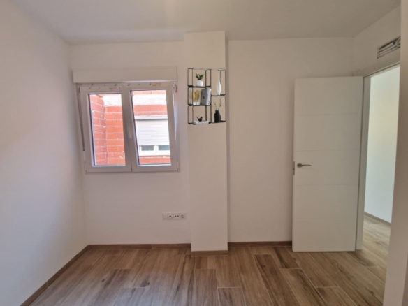 Apartamento de 2 dormitorios en venta en San Fulgencio, Costa Blanca