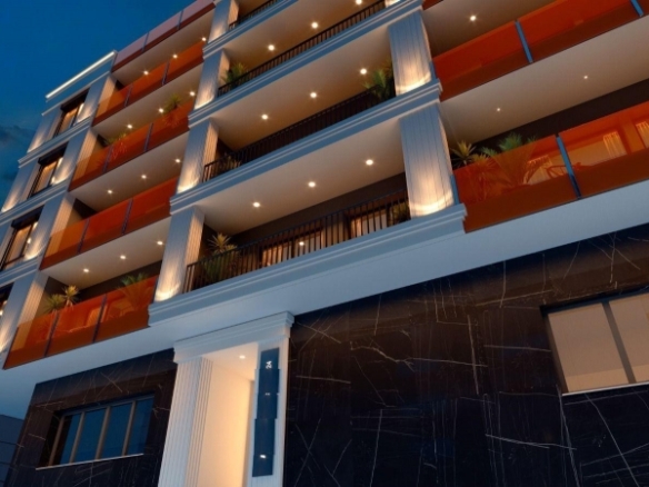 Ático moderno de 2 dormitorios con solarium privado a la venta en el centro de Torrevieja(Alicante)
