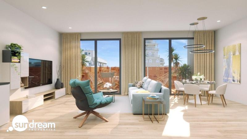 Ático moderno de 2 dormitorios con solarium privado a la venta en el centro de Torrevieja(Alicante)