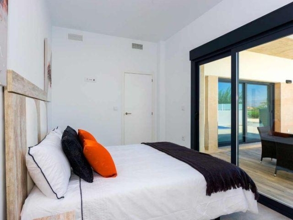 VILLAS PAREADAS DE 3 DORM.DE DISEÑO MEDITERRANEO EN DAYA NUEVA(ALICANTE)