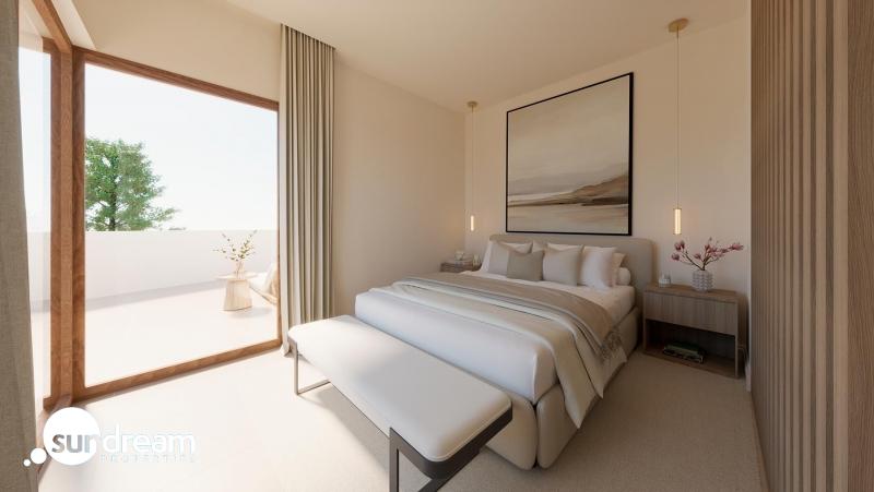 Villa en venta con piscina y garaje en La Zenia