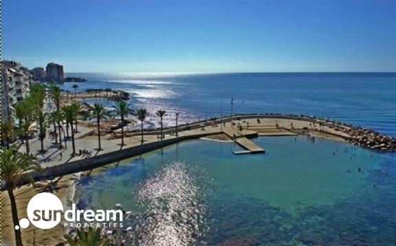 Apartamento de nueva construcción con 3 dormitorios a tan solo 150m de la playa a la venta en Torrevieja